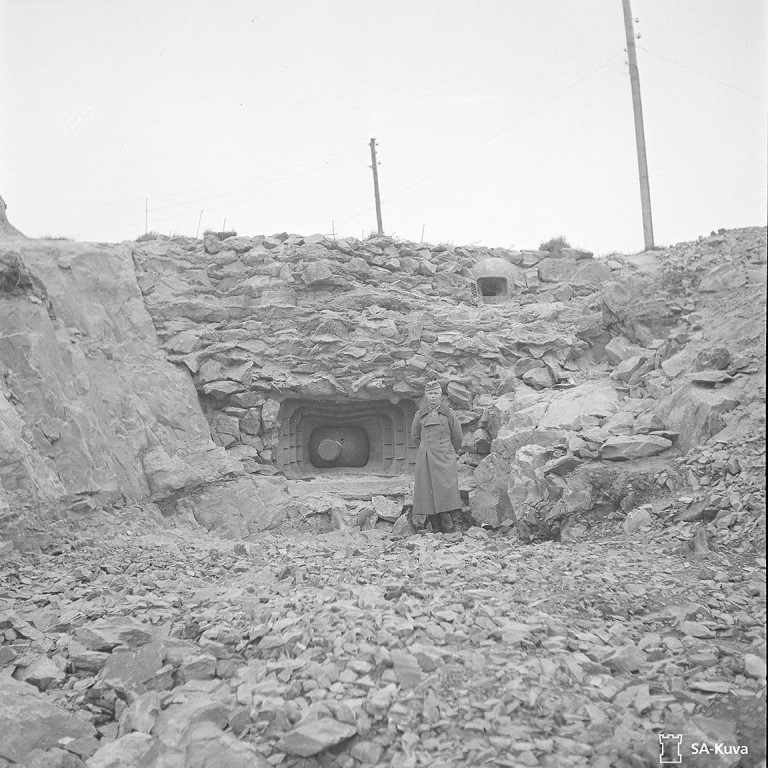 h-1556.jpg