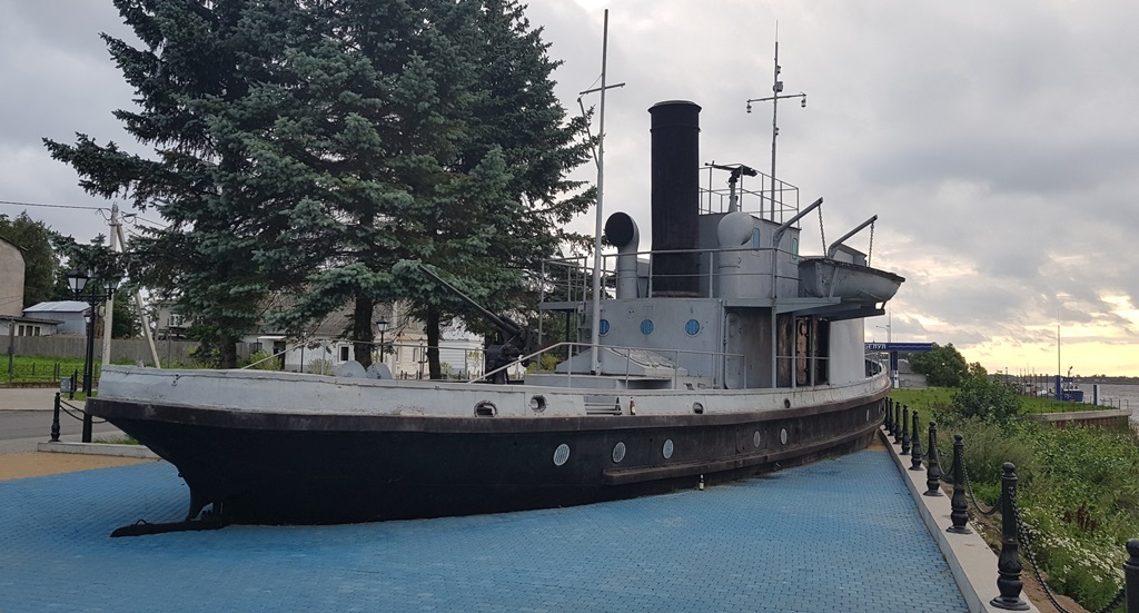 h-924.jpg