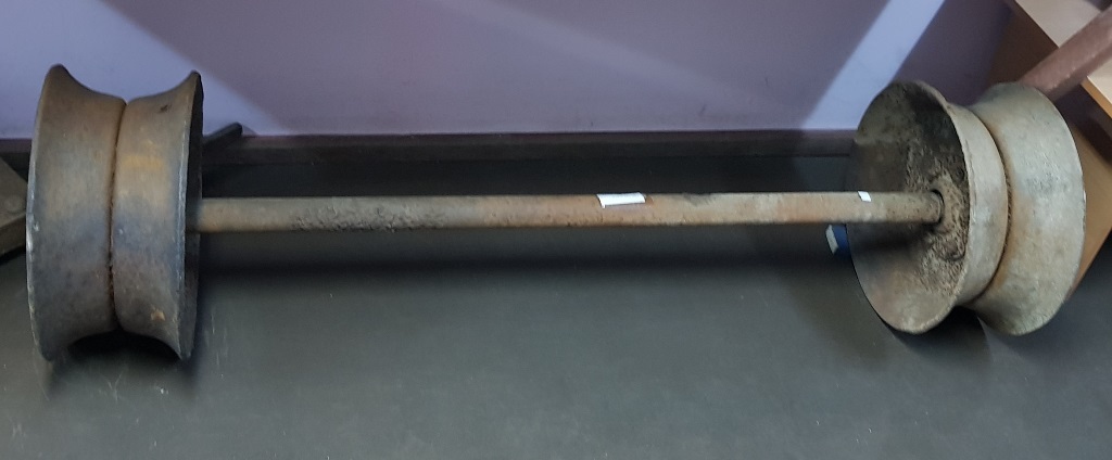 h-982.jpg