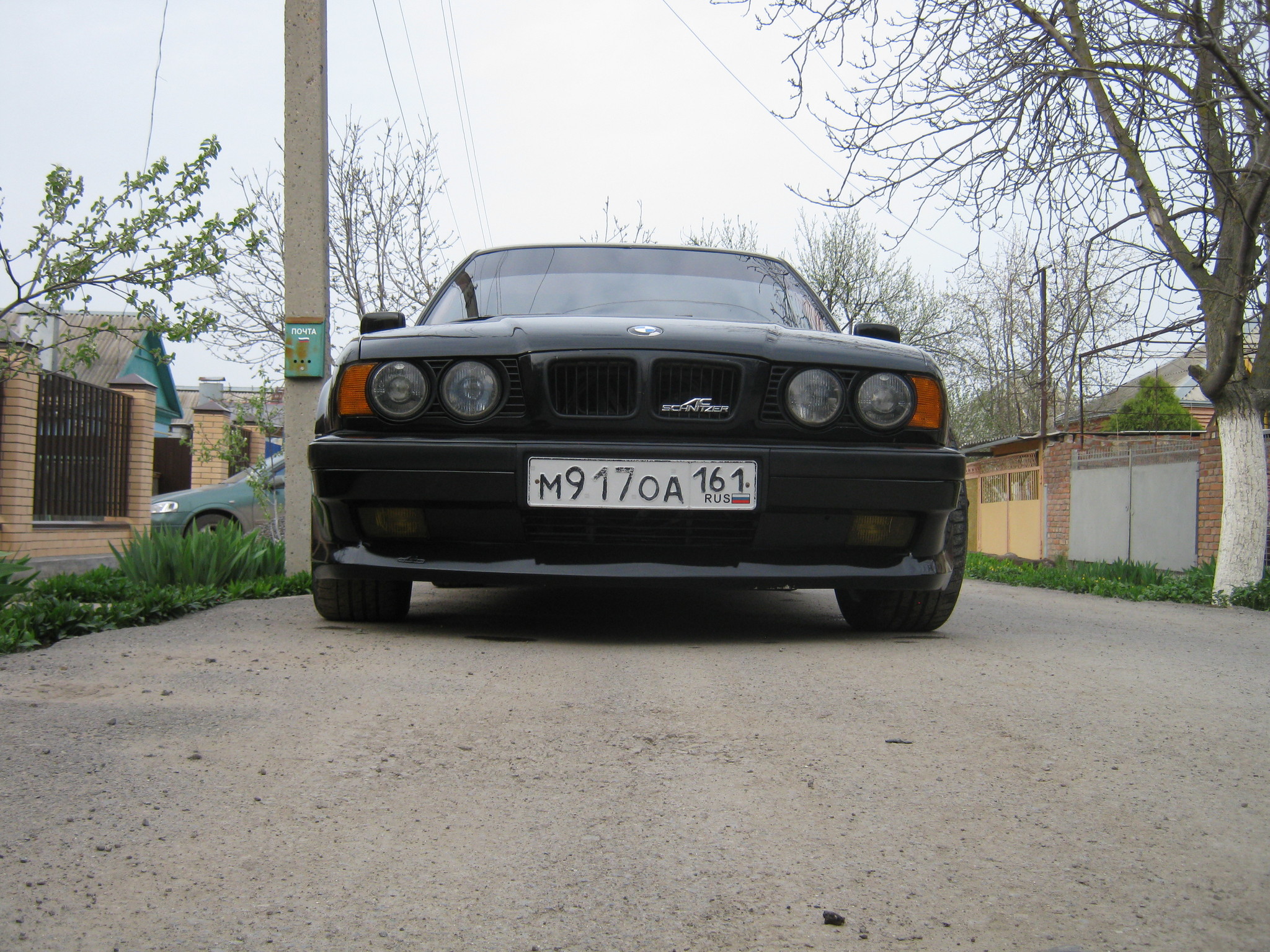 h-962.jpg