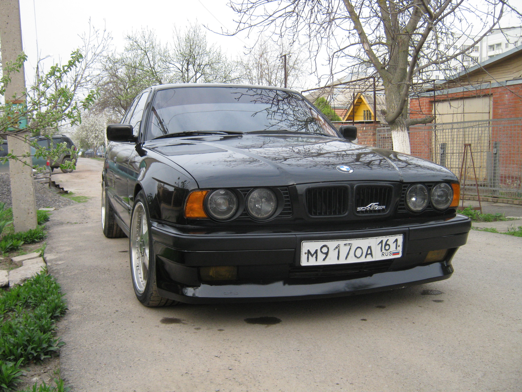 h-963.jpg