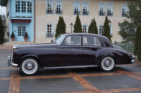 Rolls Royce Phantom Silver cloud