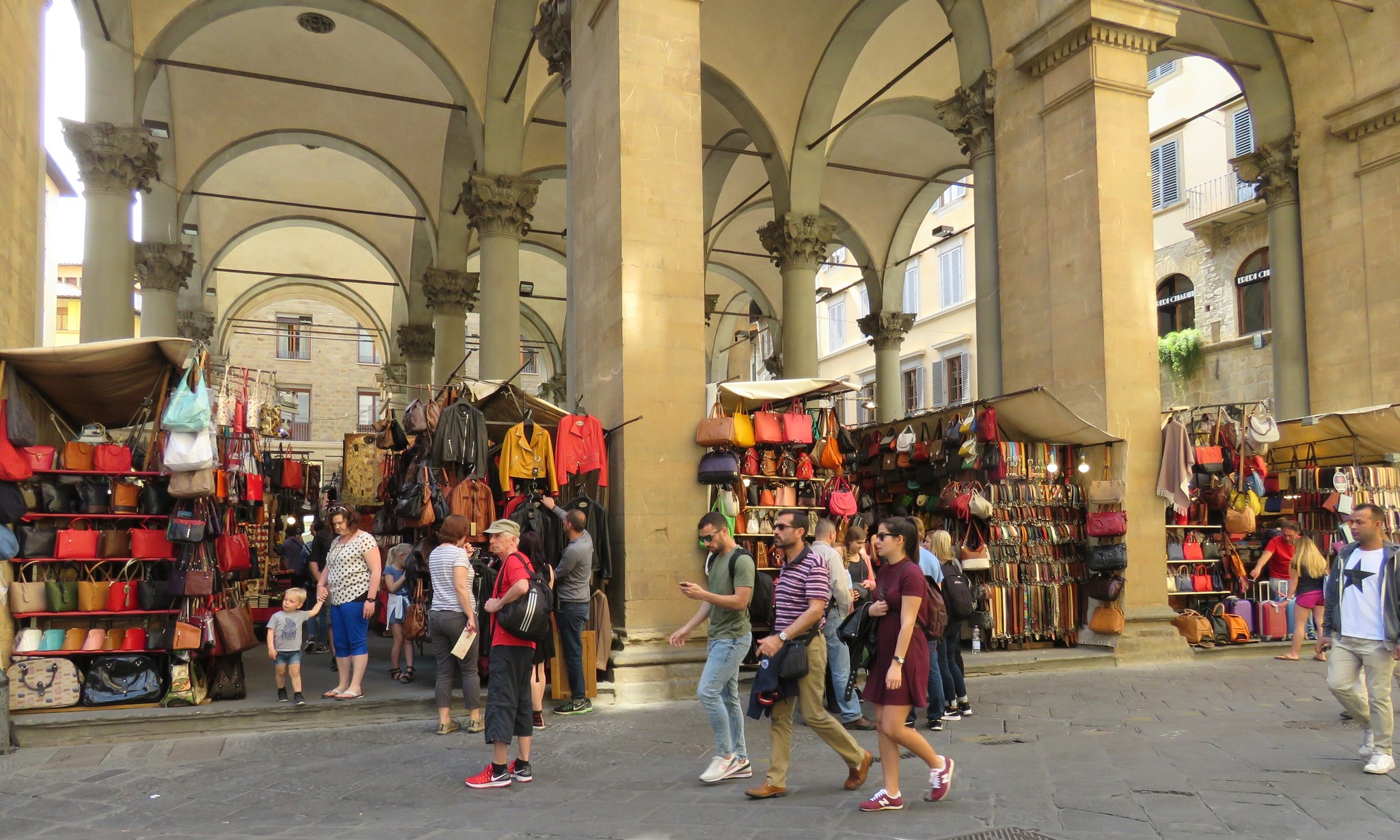 Где купить кожаные изделия во Флоренции