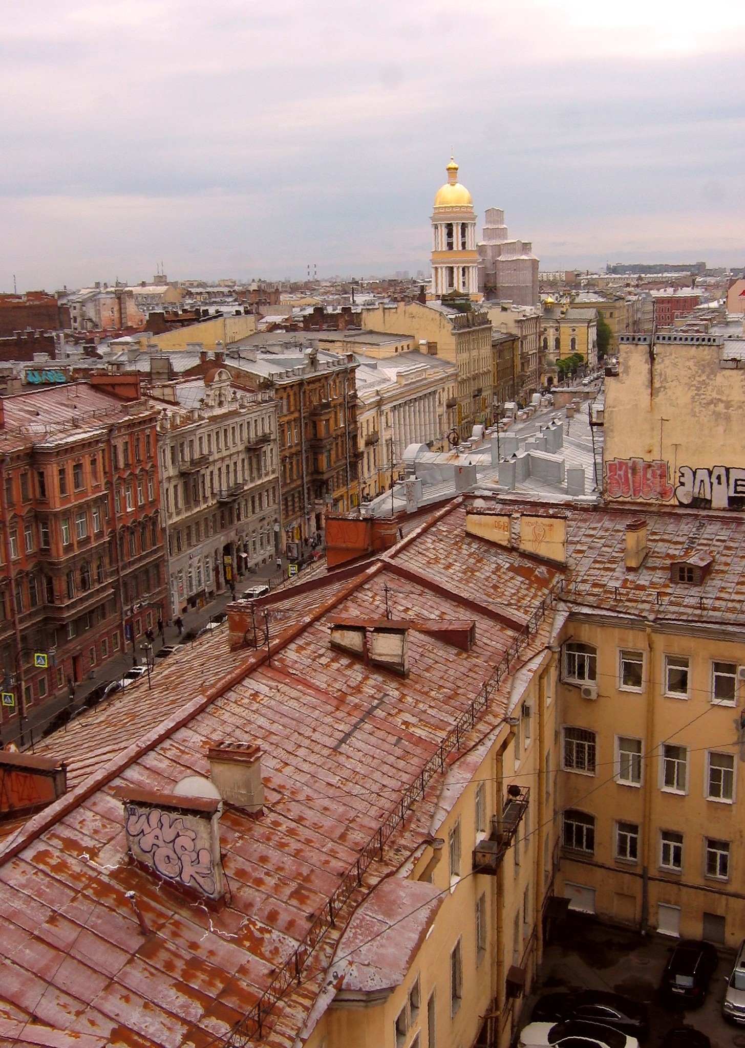 Открыли крышу петербург. Петроградка вид из окна Санкт-Петербург.