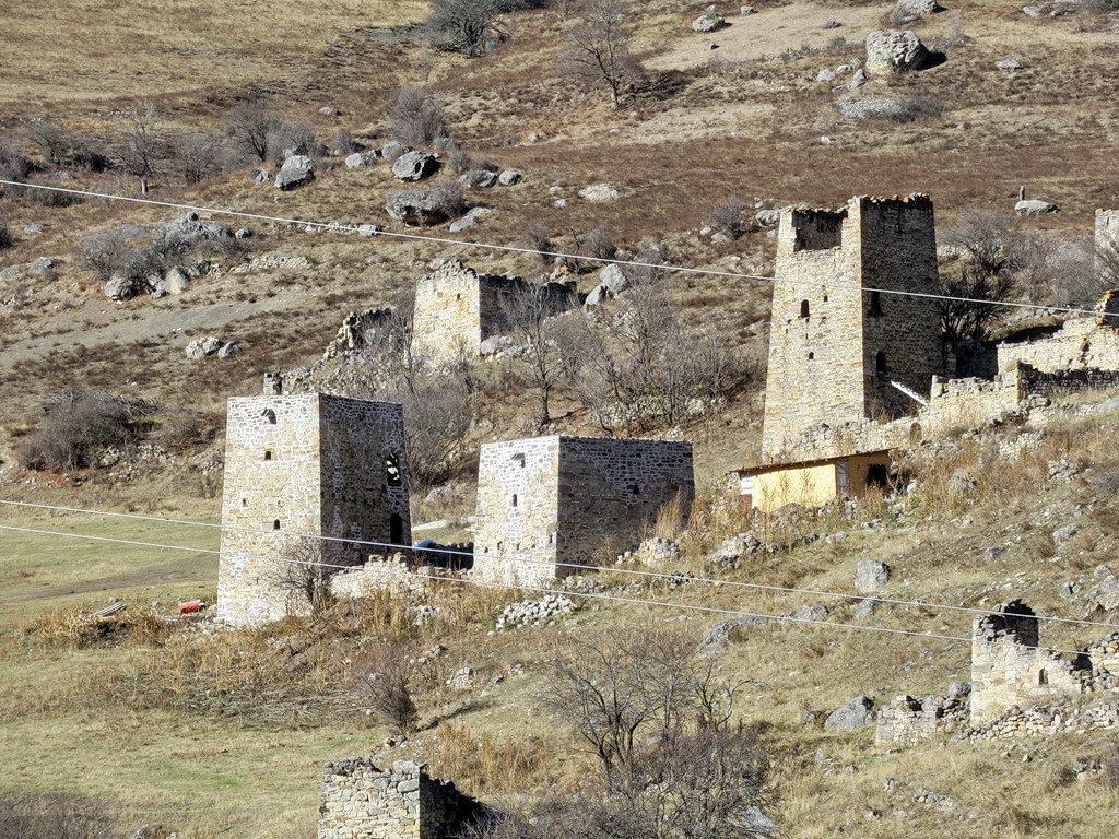 Владикавказ, горная Ингушетия, нарты и аланы, боевые башни и город мёртвых