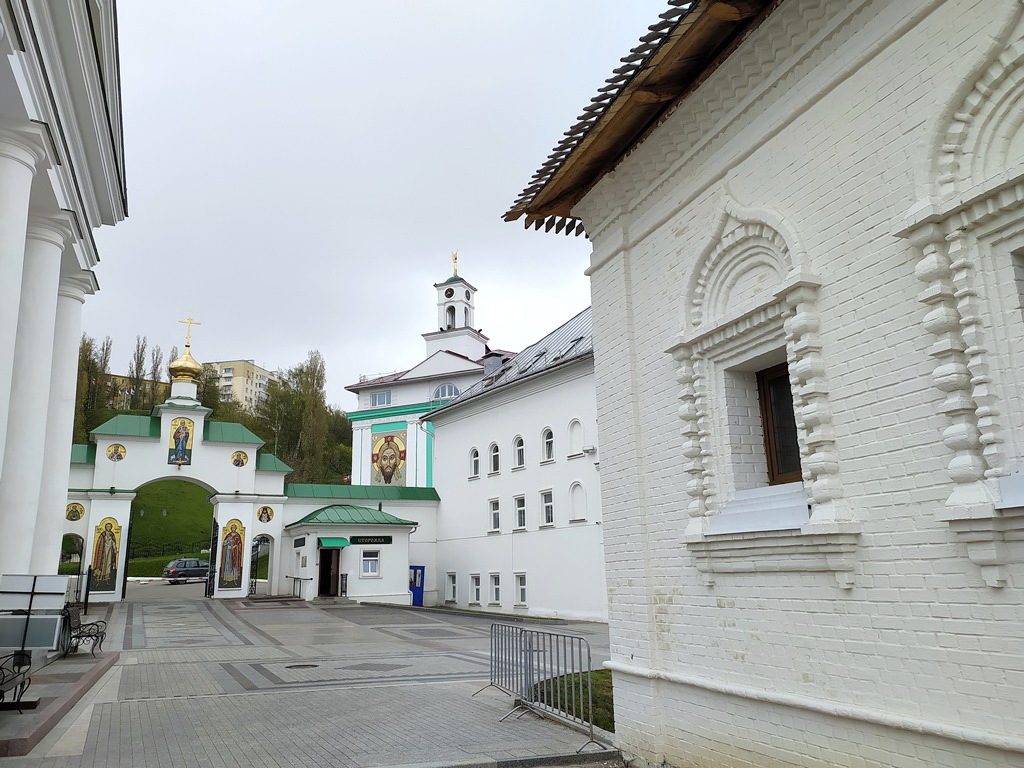 https://content.foto.my.mail.ru/list/s1_62/39156/h-39496.jpg