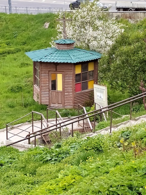 https://content.foto.my.mail.ru/list/s1_62/39156/h-39500.jpg