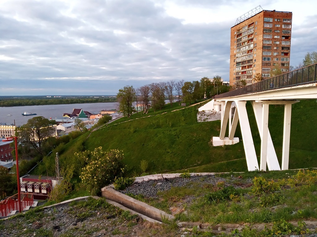 https://content.foto.my.mail.ru/list/s1_62/39507/h-39516.jpg