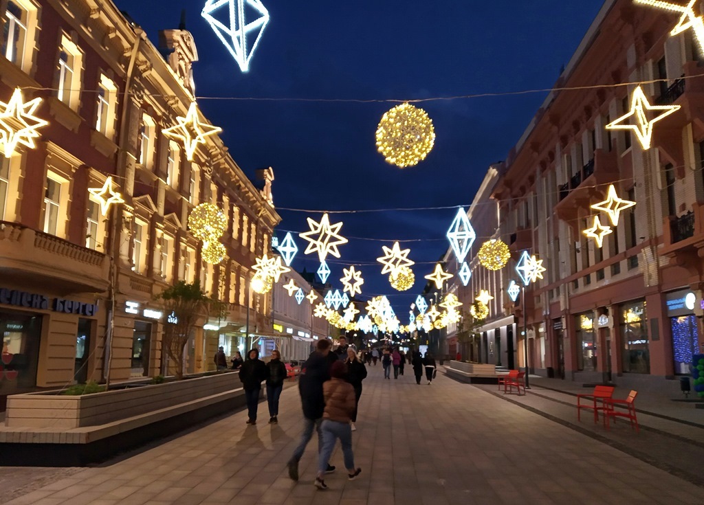 https://content.foto.my.mail.ru/list/s1_62/39507/h-39531.jpg