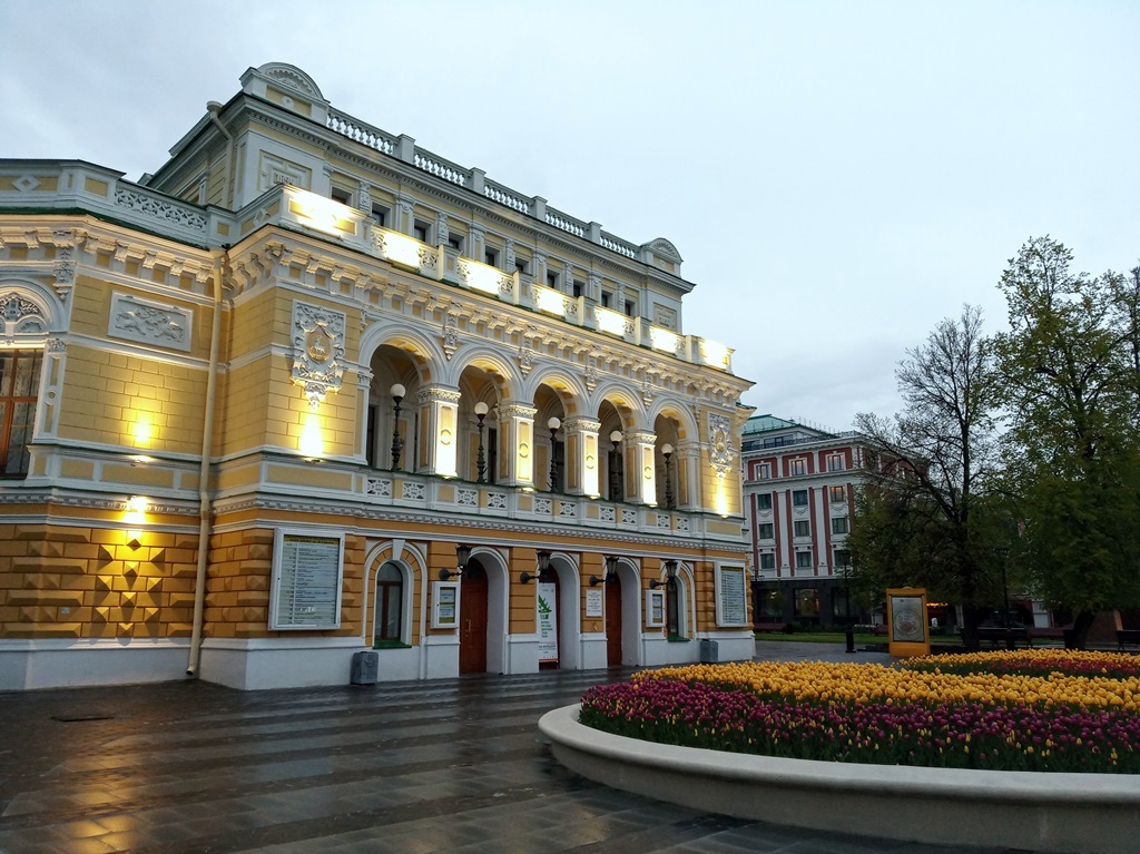 https://content.foto.my.mail.ru/list/s1_62/39507/h-39548.jpg
