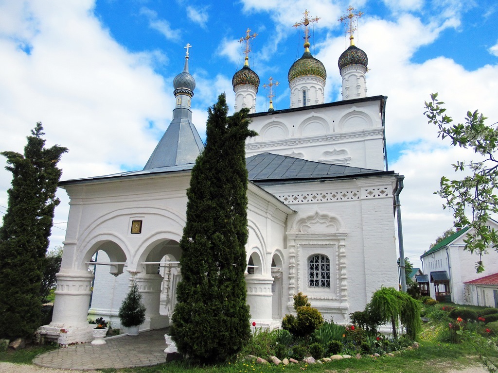 https://content.foto.my.mail.ru/list/s1_62/39933/h-39941.jpg