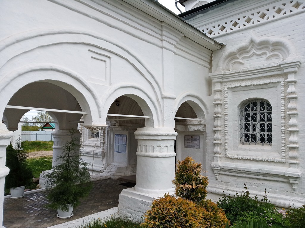 https://content.foto.my.mail.ru/list/s1_62/39933/h-39944.jpg