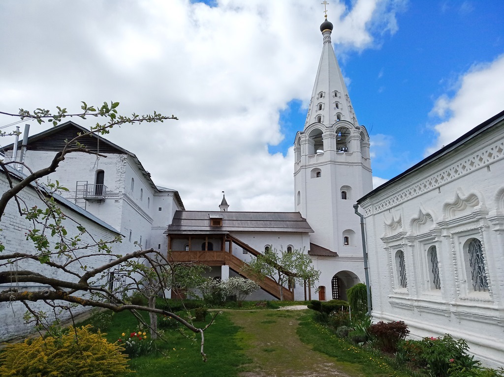 https://content.foto.my.mail.ru/list/s1_62/39933/h-39948.jpg
