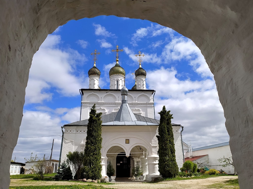 https://content.foto.my.mail.ru/list/s1_62/39933/h-39956.jpg