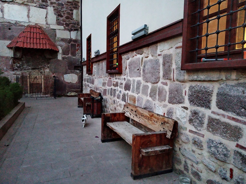 https://content.foto.my.mail.ru/list/s1_62/40654/h-40813.jpg