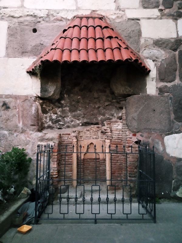 https://content.foto.my.mail.ru/list/s1_62/40654/h-40814.jpg