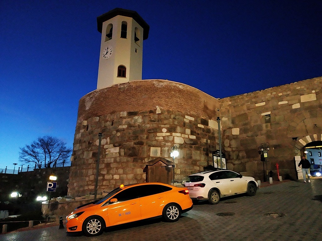 https://content.foto.my.mail.ru/list/s1_62/40654/h-40856.jpg