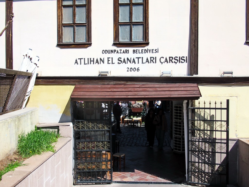 https://content.foto.my.mail.ru/list/s1_62/40862/h-40930.jpg