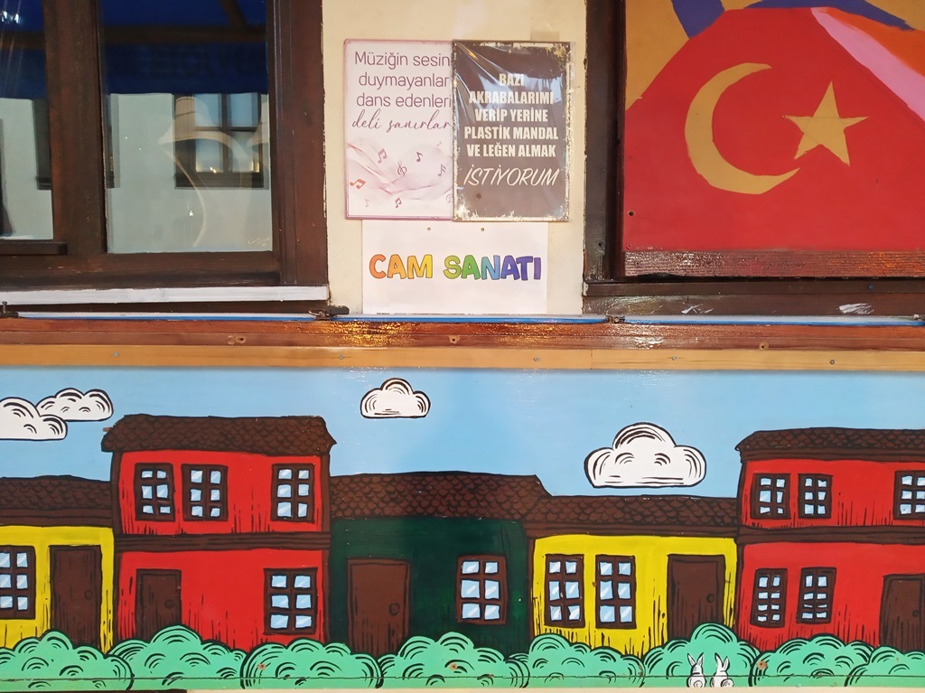 https://content.foto.my.mail.ru/list/s1_62/40862/h-41040.jpg