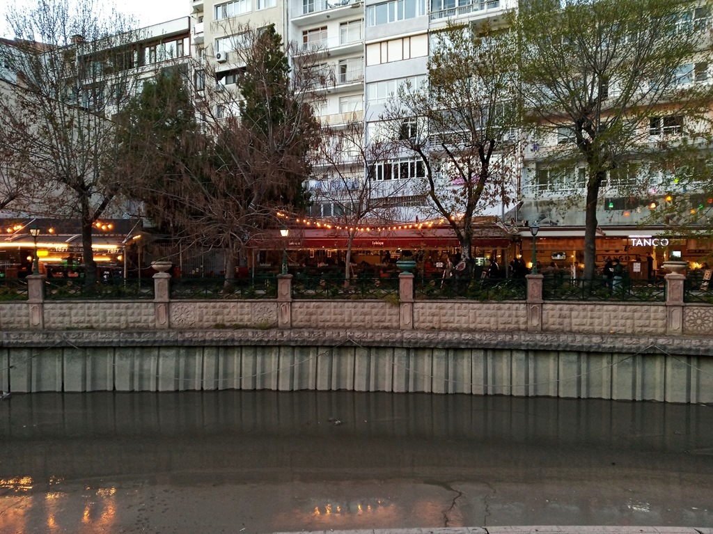 https://content.foto.my.mail.ru/list/s1_62/41068/h-41069.jpg