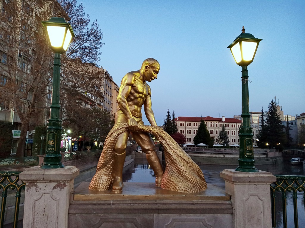 https://content.foto.my.mail.ru/list/s1_62/41068/h-41078.jpg