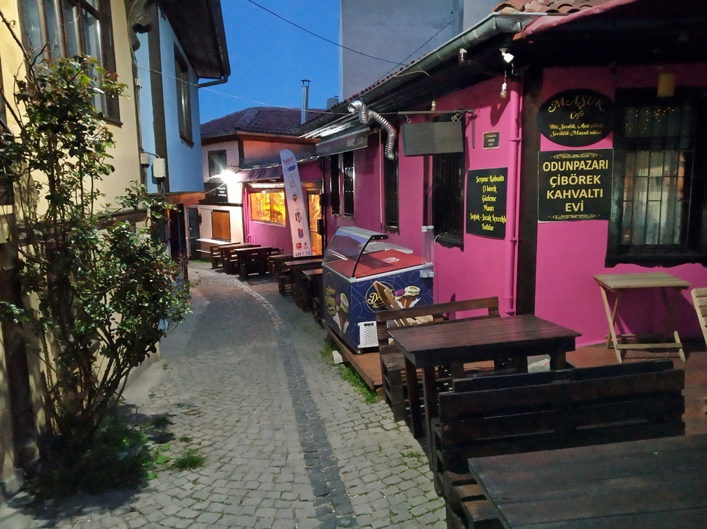 https://content.foto.my.mail.ru/list/s1_62/41068/h-41116.jpg