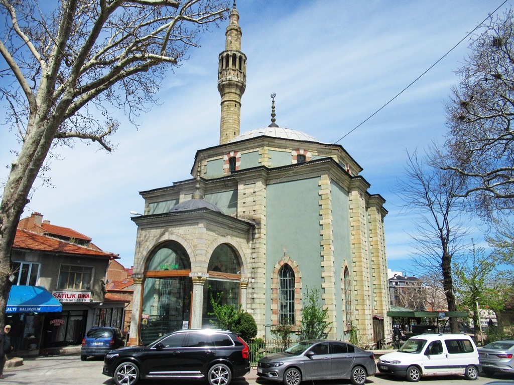 https://content.foto.my.mail.ru/list/s1_62/41323/h-41401.jpg