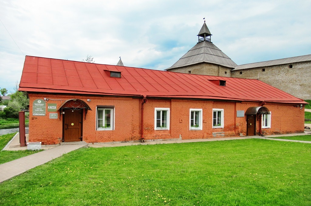 https://content.foto.my.mail.ru/list/s1_62/41665/h-41700.jpg
