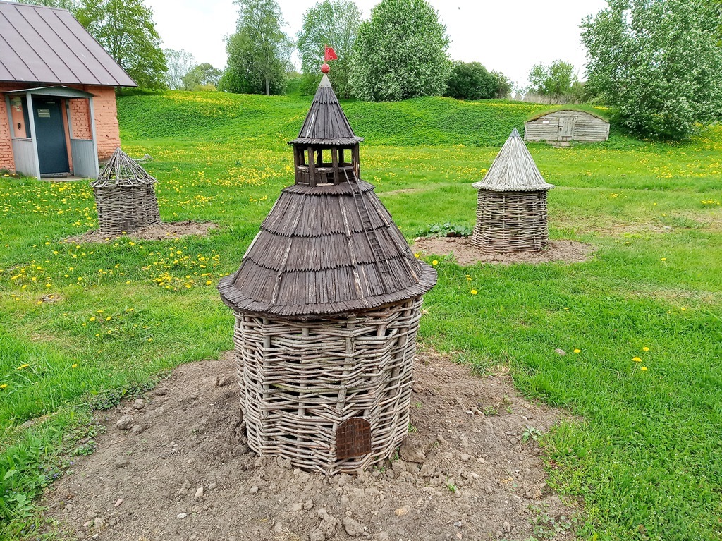 https://content.foto.my.mail.ru/list/s1_62/41665/h-41706.jpg