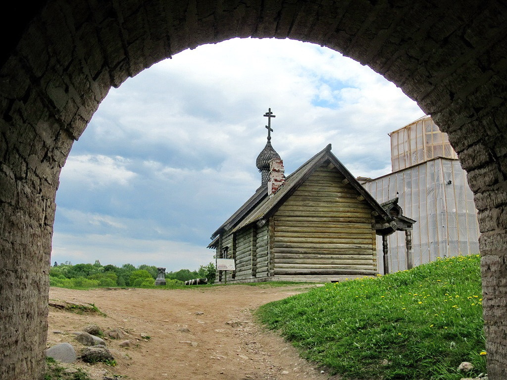 https://content.foto.my.mail.ru/list/s1_62/41665/h-41717.jpg