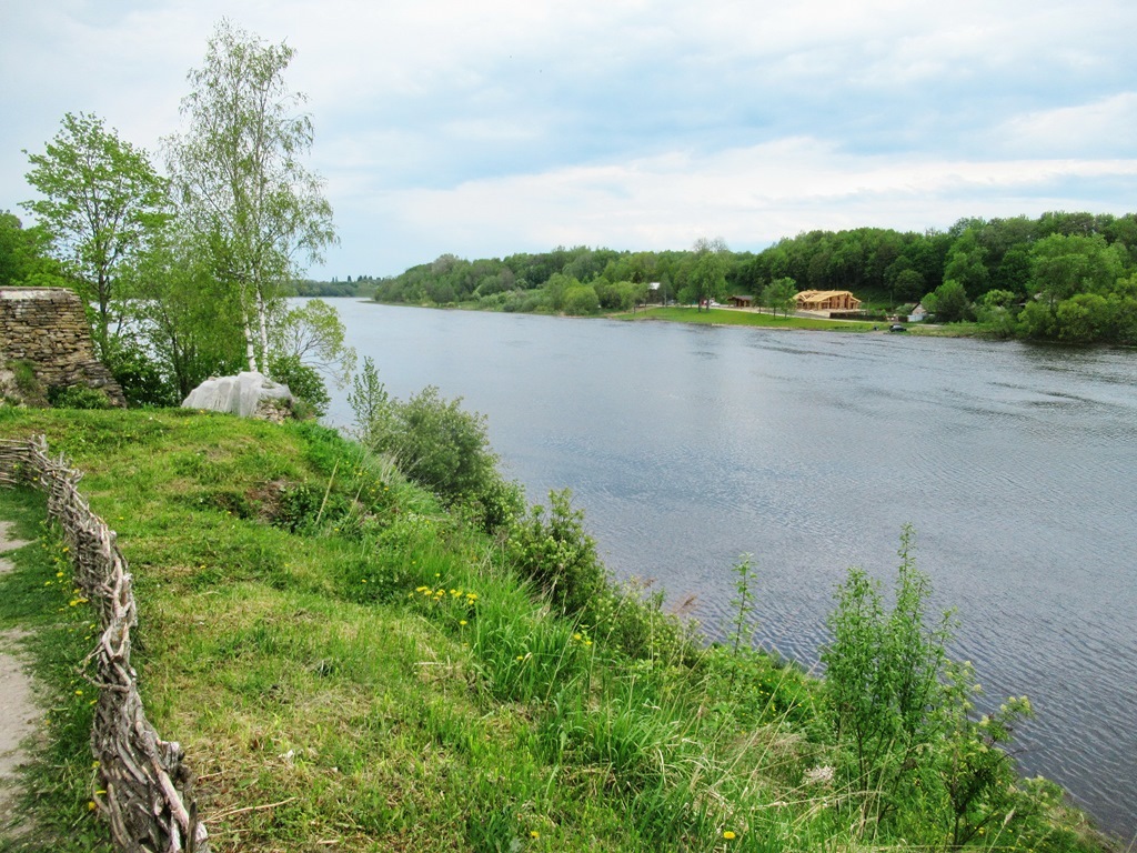 https://content.foto.my.mail.ru/list/s1_62/41665/h-41733.jpg