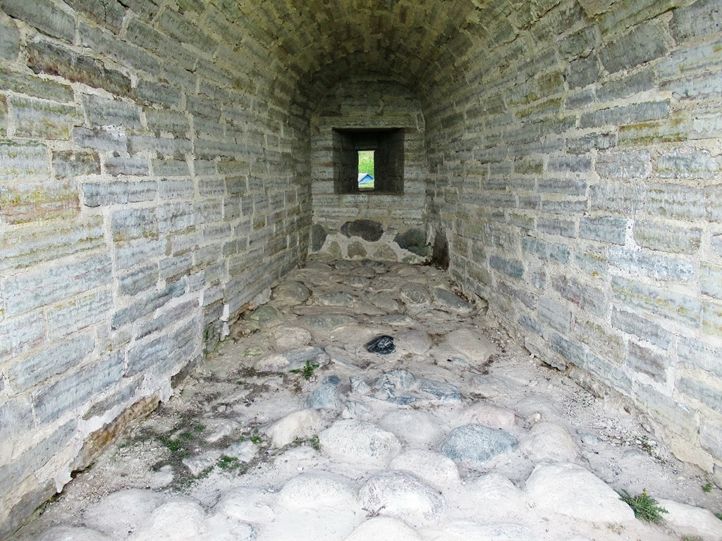 https://content.foto.my.mail.ru/list/s1_62/41665/h-41738.jpg