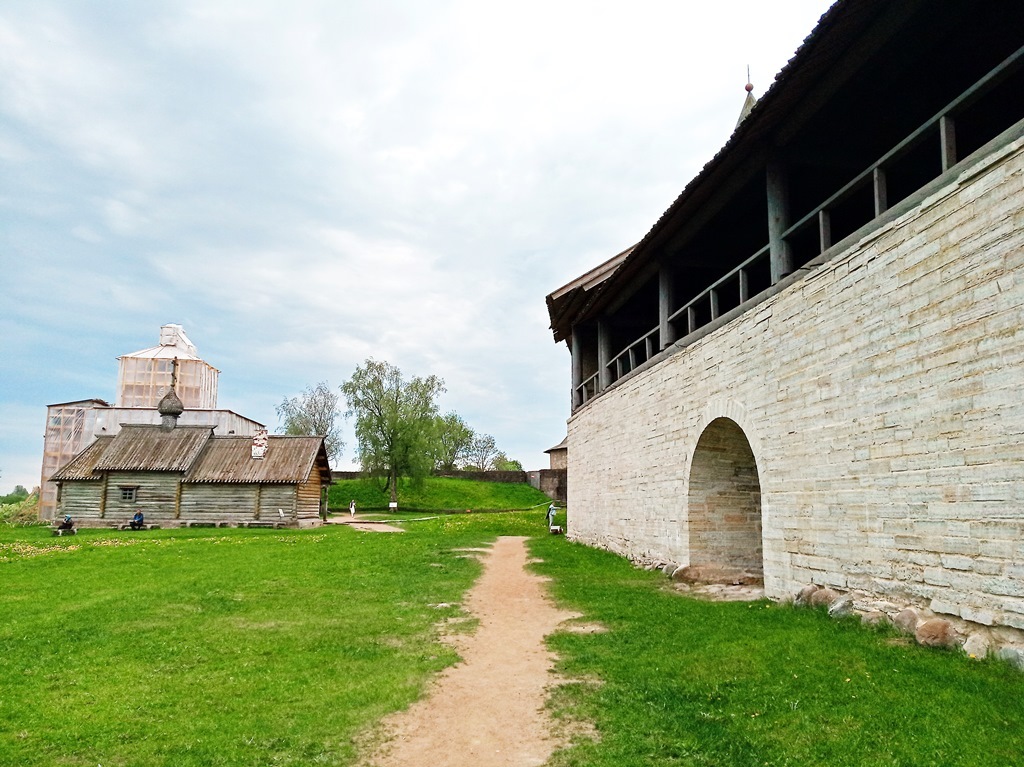 https://content.foto.my.mail.ru/list/s1_62/41665/h-41770.jpg
