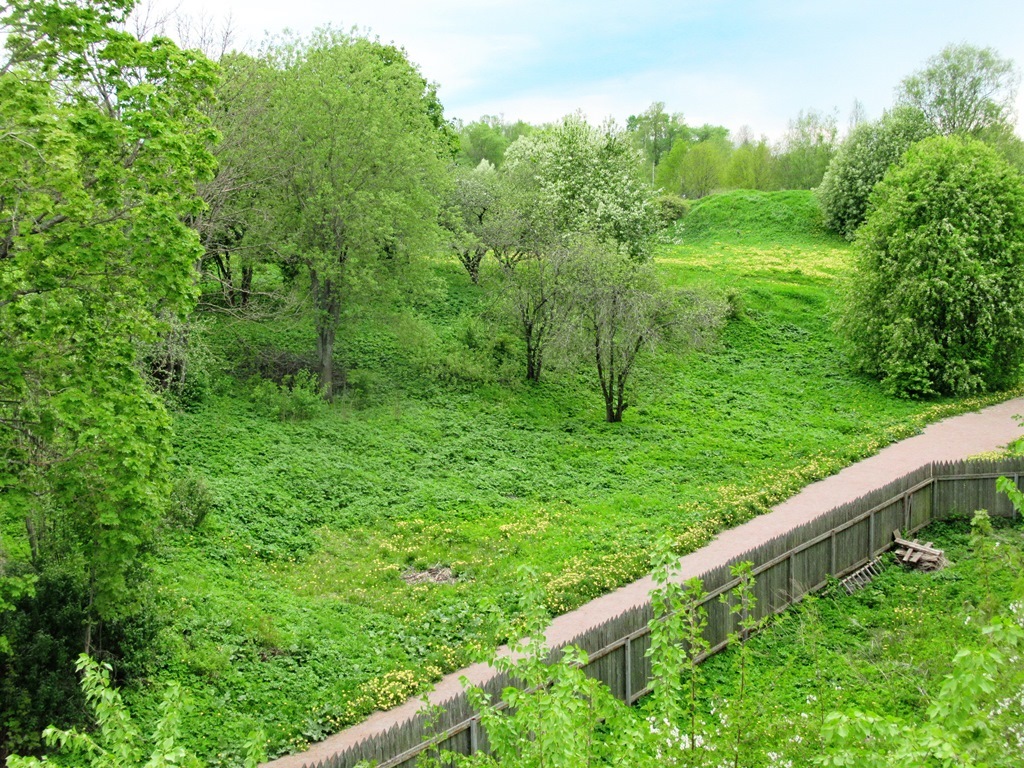 https://content.foto.my.mail.ru/list/s1_62/41665/h-41780.jpg