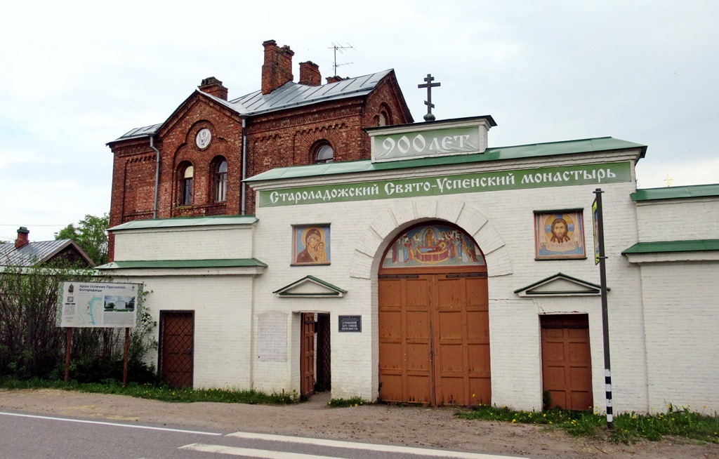 https://content.foto.my.mail.ru/list/s1_62/41841/h-41872.jpg