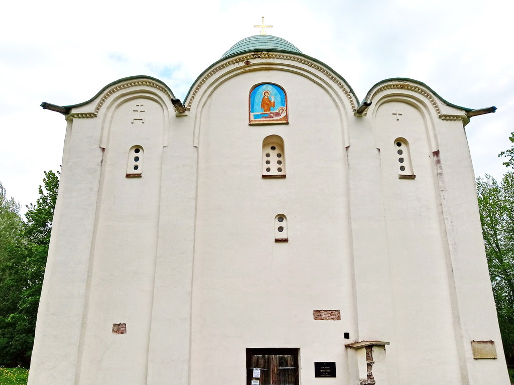 https://content.foto.my.mail.ru/list/s1_62/41841/h-41903.jpg