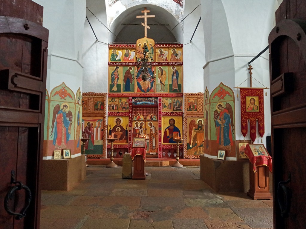 https://content.foto.my.mail.ru/list/s1_62/41841/h-41938.jpg