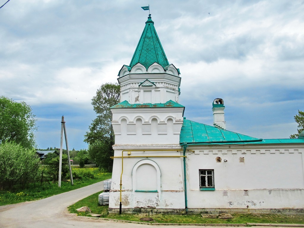 https://content.foto.my.mail.ru/list/s1_62/41841/h-41946.jpg