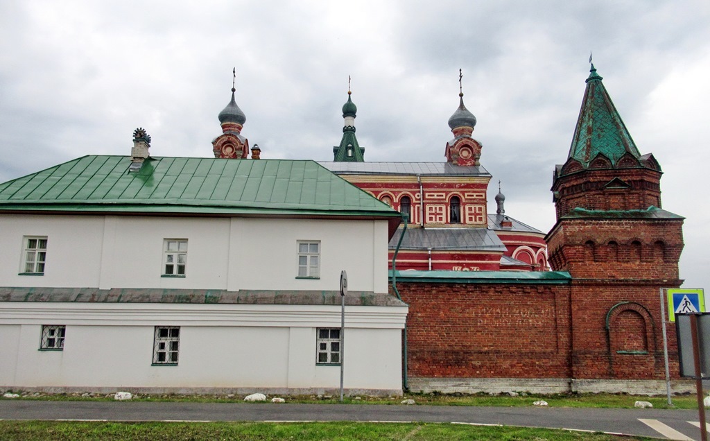 https://content.foto.my.mail.ru/list/s1_62/41841/h-41947.jpg