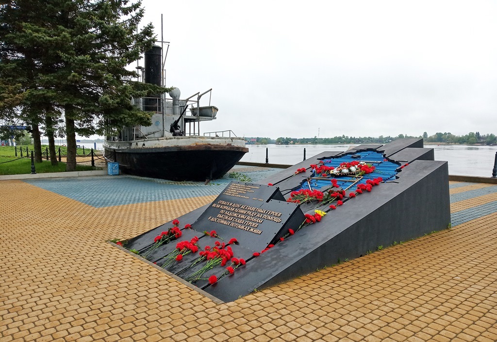 https://content.foto.my.mail.ru/list/s1_62/41994/h-42000.jpg