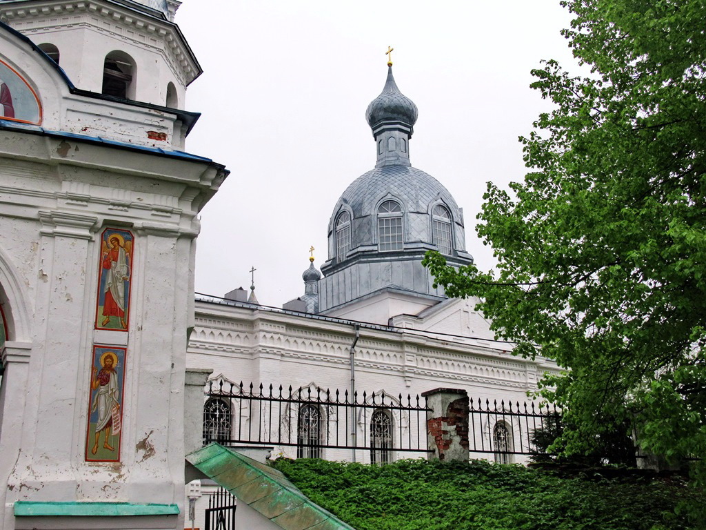 https://content.foto.my.mail.ru/list/s1_62/41994/h-42018.jpg