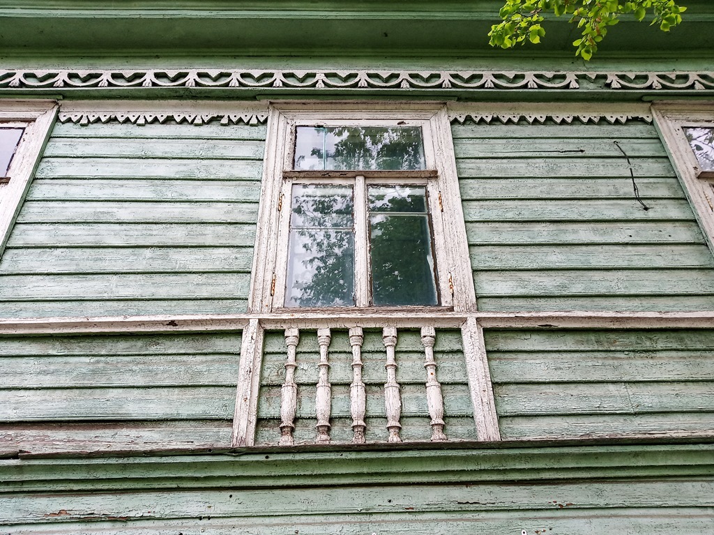 https://content.foto.my.mail.ru/list/s1_62/41994/h-42048.jpg