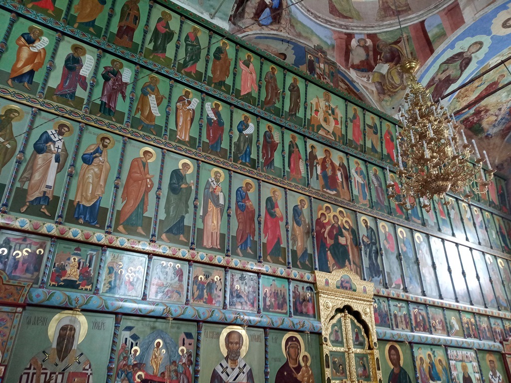 https://content.foto.my.mail.ru/list/s1_62/42177/h-42235.jpg