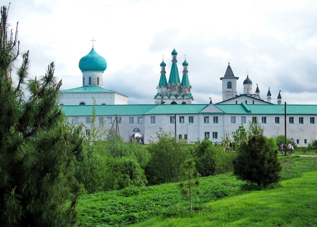 https://content.foto.my.mail.ru/list/s1_62/42177/h-42283.jpg