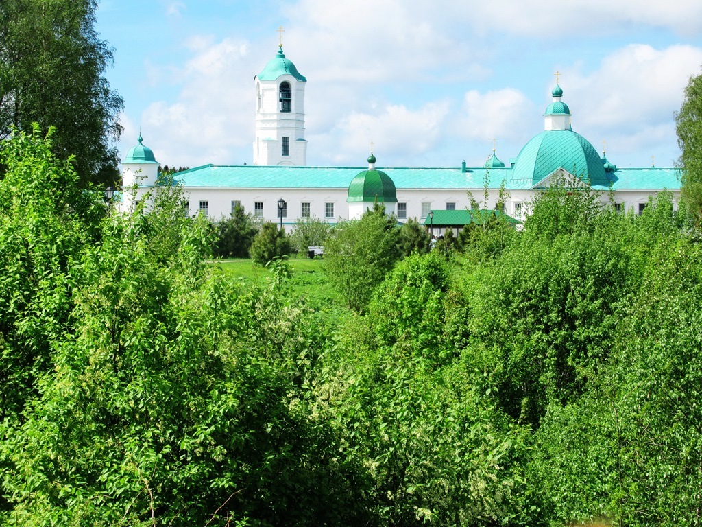 https://content.foto.my.mail.ru/list/s1_62/42177/h-42284.jpg
