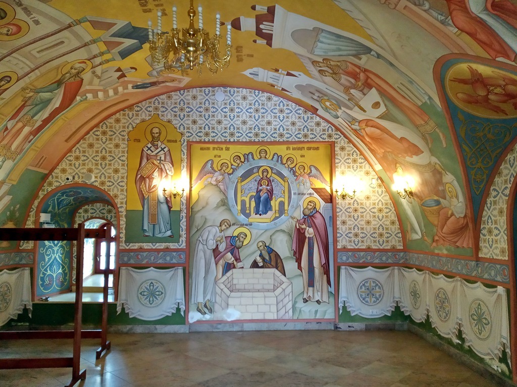 https://content.foto.my.mail.ru/list/s1_62/42177/h-42295.jpg