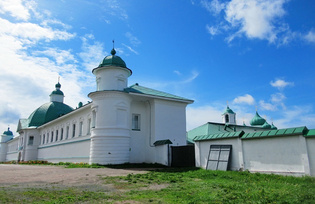 https://content.foto.my.mail.ru/list/s1_62/42177/h-42318.jpg