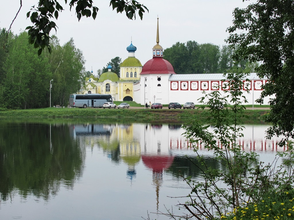 https://content.foto.my.mail.ru/list/s1_62/42360/h-42385.jpg