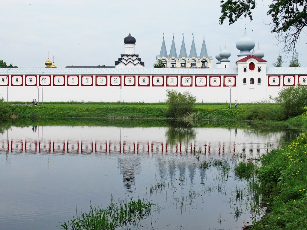 https://content.foto.my.mail.ru/list/s1_62/42360/h-42394.jpg