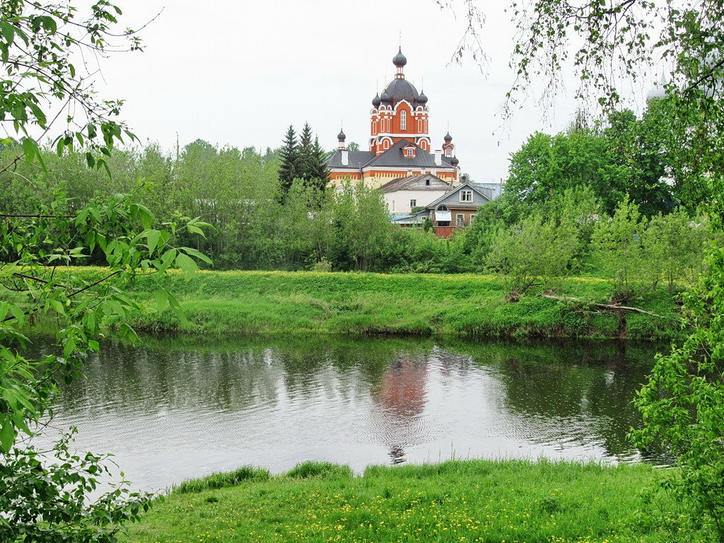 https://content.foto.my.mail.ru/list/s1_62/42360/h-42558.jpg